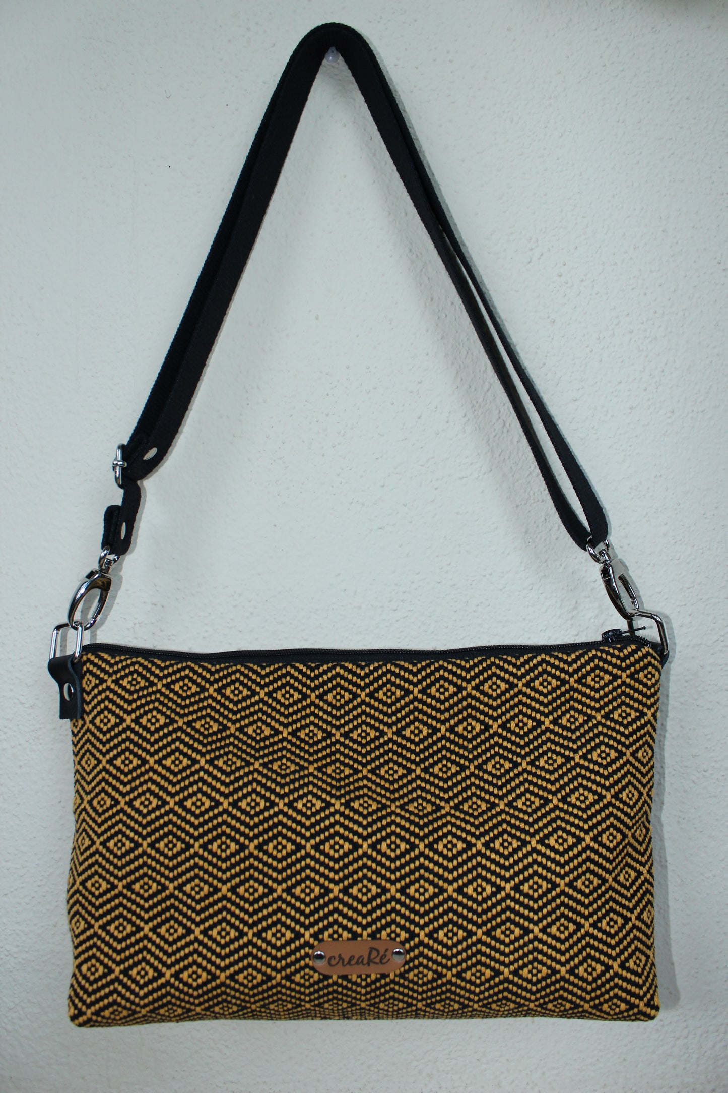 BORSA A TRACOLLA