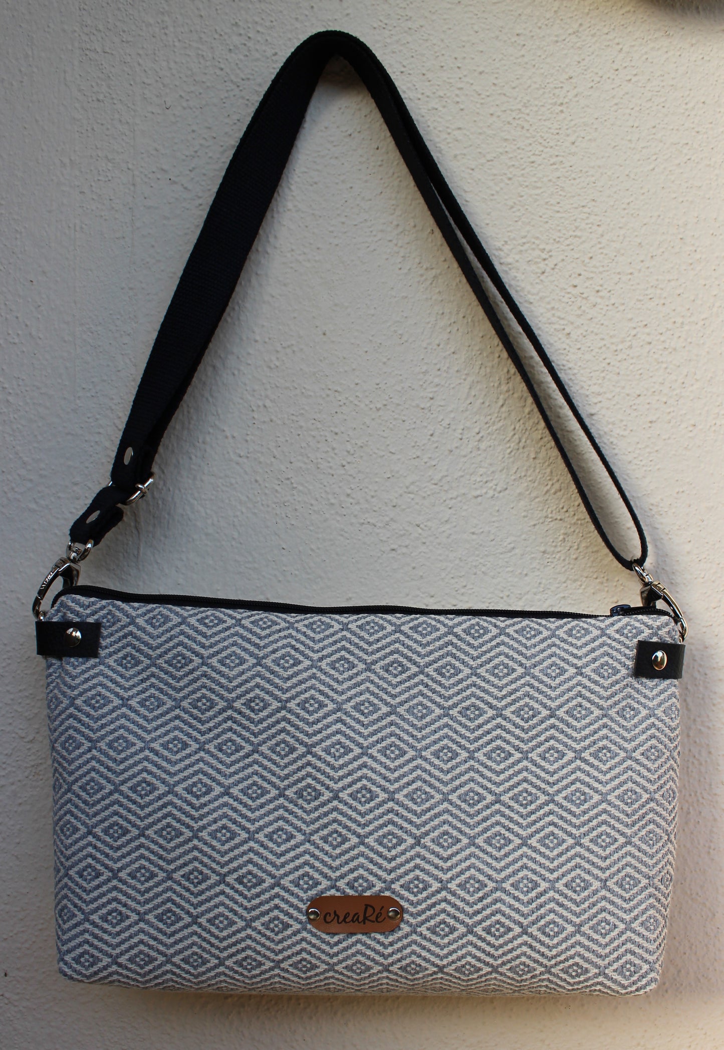 BORSA A TRACOLLA grigio perla